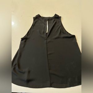 Lush high neck with peephole detail size medium